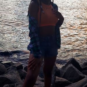 Crop top